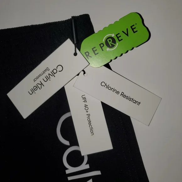 Swimwear Calvin Klein, chlorine resistant, upf 40 + protection, new, size XS. - Picture 12 of 13